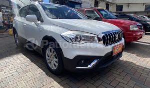 foto de Autos marca Suzuki seminuevo modelo Scross año 2019 en Cuenca