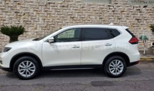 foto de Autos marca Nissan seminuevo modelo X-Trail Sense año 2019 en Quito