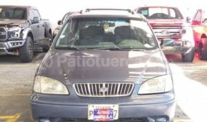 Kia Carens 2001