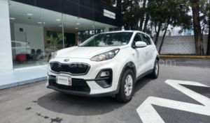 foto de Kia Sportage LX 2020