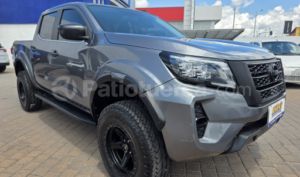foto de Nissan Frontier XE 2020