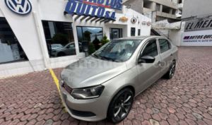 foto de Autos marca Volkswagen seminuevo modelo Voyage año 2014 en Quito