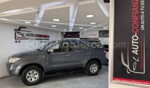foto de Autos marca Toyota seminuevo modelo AWT FORTUNER año 2011 en Quito