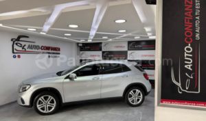 foto de Mercedes Benz GLA 180 2019