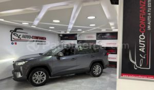 foto de Autos marca Toyota seminuevo modelo NEW RAV4 AC 2.0 5P año 2020 en Quito