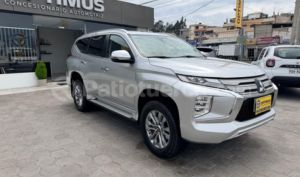 foto de Autos marca Mitsubishi seminuevo modelo Montero Sport año 2023 en Ambato