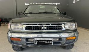 Nissan Pathfinder 1999