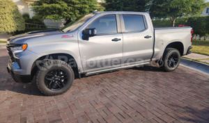 foto de Chevrolet Silverado 2023