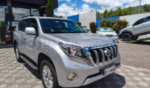 foto de Autos marca Toyota seminuevo modelo Land Cruiser Prado VX año 2018 en Quito