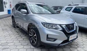 foto de Autos marca Nissan seminuevo modelo X-Trail Exclusive CVT año 2023 en Quito