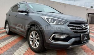 foto de Autos marca Hyundai seminuevo modelo Santa Fe año 2018 en Quito