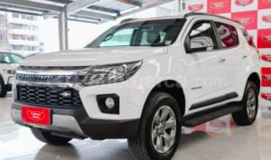 foto de Autos marca Chevrolet seminuevo modelo TRAILBLAZER PREMIER año 2024 en Quito