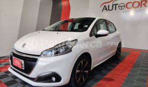 foto de Peugeot 208 2021