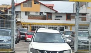 foto de Autos marca Nissan seminuevo modelo X-Trail Sense año 2017 en Quito