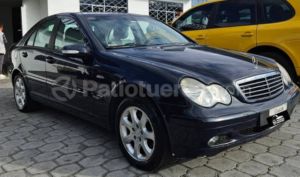 foto de Autos marca Mercedes Benz seminuevo modelo C320 año 2002 en Quito