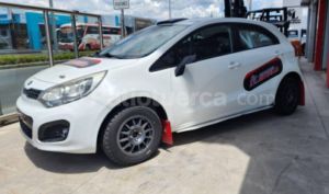 foto de Autos marca Kia seminuevo modelo Rio año 2014 en Cuenca