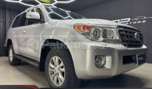foto de Autos marca Toyota seminuevo modelo Land crusier L200 año 2013