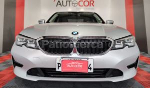 foto de BMW 330i 2021