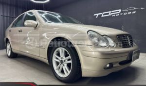 foto de Mercedes Benz C200 2004