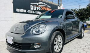 foto de Autos marca Volkswagen seminuevo modelo New Beetle año 2016 en Quito
