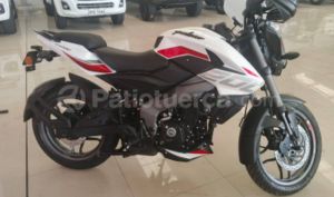 foto de Bajaj Pulsar 200NS 2023