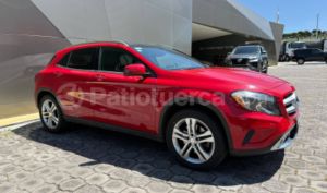 foto de Autos marca Mercedes Benz seminuevo modelo GLA 250 año 2016 en Quito