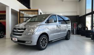 foto de Hyundai H1 12 pasajeros 2015
