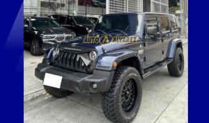 Jeep Wrangler Unlimited Sahara 2013