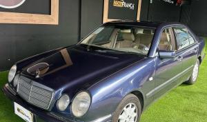 Mercedes Benz E320 1999