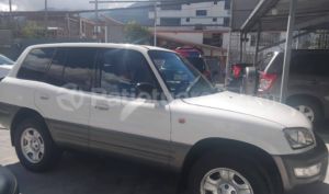 foto de Autos marca Toyota seminuevo modelo RAV 4 año 1999