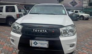 Toyota AWT FORTUNER 2012