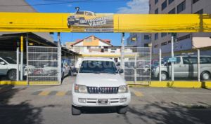 foto de Autos marca Toyota seminuevo modelo Land Cruiser Prado año 2008 en Quito