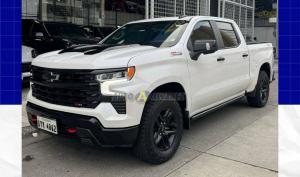 Chevrolet Silverado Trailboss Z71 AC 2023