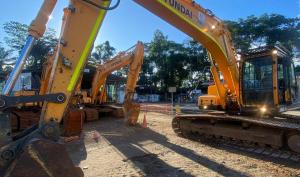 Hyundai R220LC-9S 2016