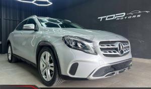 Mercedes Benz GLA 180 2015