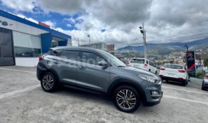 foto de Autos marca Hyundai seminuevo modelo Tucson año 2019 en Loja