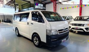 Toyota Hiace 2010