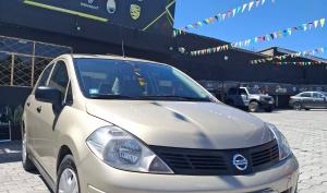 Nissan Tiida 2015