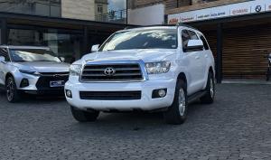 Toyota Sequoia 2014