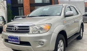 Toyota Fortuner 2.7 2012
