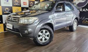 Toyota Fortuner 4.0 2012