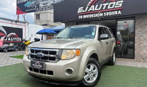 Ford ESCAPE XLS 2010