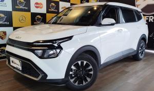 Kia Carens Lx7 2023