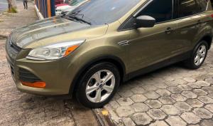 Ford Escape S 2014