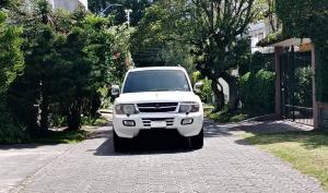 Mitsubishi Montero Blister 2002