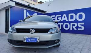 Volkswagen New Jetta 2011