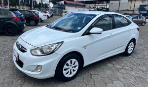 Hyundai Accent 2012