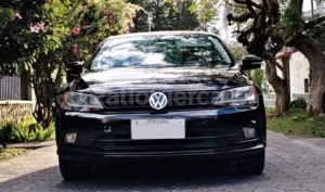 foto de Autos marca Volkswagen seminuevo modelo JETTA EUROPA 2.0 año 2017 en Quito