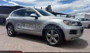 foto de Autos marca Volkswagen seminuevo modelo Touareg Hibrido año 2013 en Quito