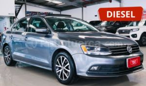 foto de Autos marca Volkswagen seminuevo modelo New Jetta año 2017 en Quito